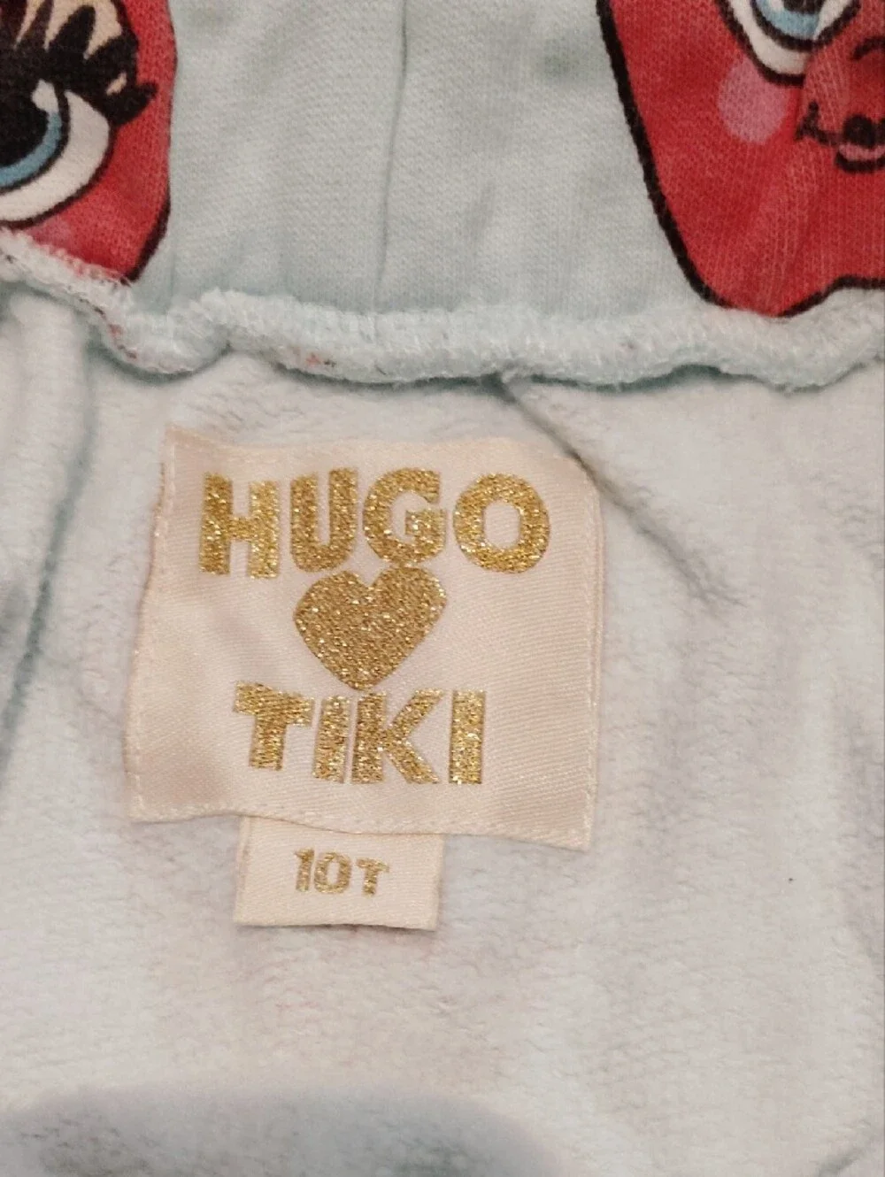 Hugo Loves Tiki cute mint